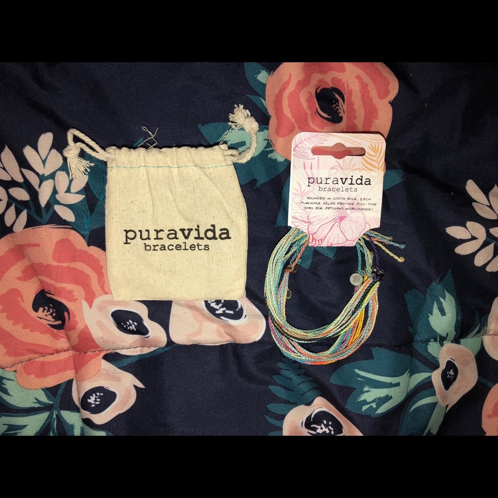 5 PuraVida bracelets